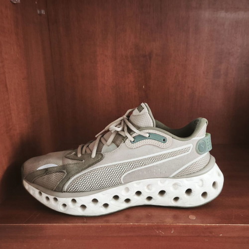 Puma Softride Frequence men's athletic shoes used, size 44, gray