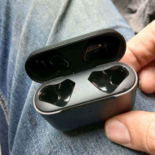 Mobile phone earphones like new with case and charging cable