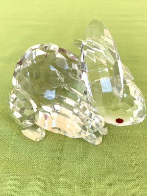 Shannon Crystal Godinger Red Eye Rabbit faceted crystal like new