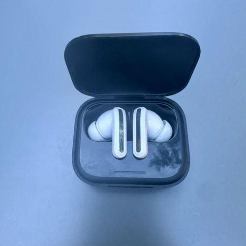 Redmi Buds 5 charging case and earbuds for repair or parts