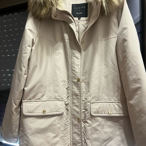 Lynne beige jacket like new, size M