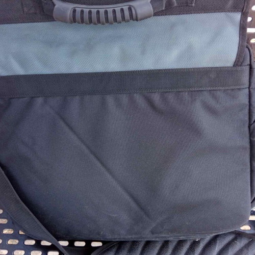 Camel bag used, excellent condition