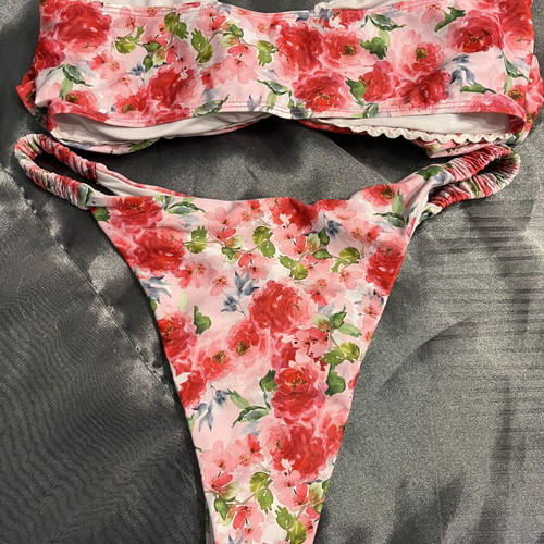 Floral bikini like new, size S