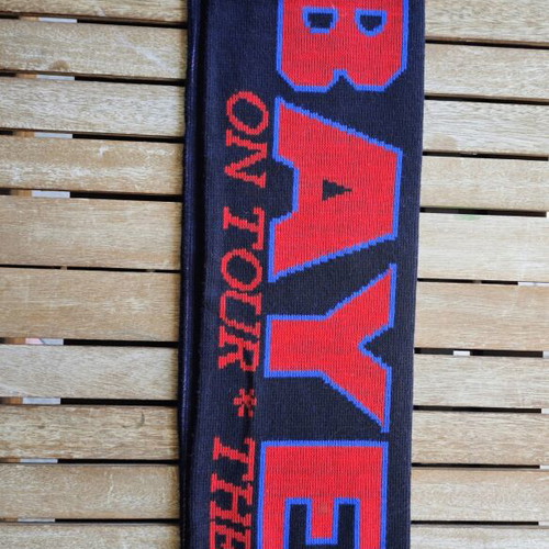 FC Bayern München collectible scarf like new, On Tour – The Show Must Go On