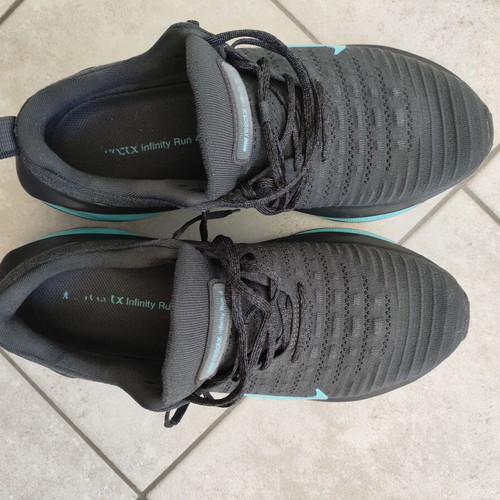 Nike Infinity Run X Flyknit shoes like new, black and blue, size 44.5
