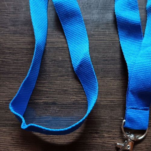 Blue lanyard for keys like new