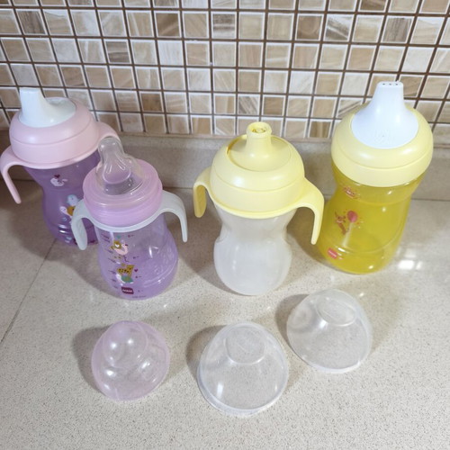 Mam feeding bottles used, assorted set