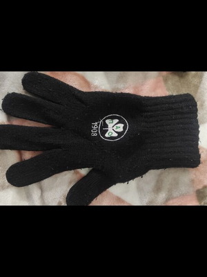 Panathinaikos knitted gloves like new with embroidered emblem