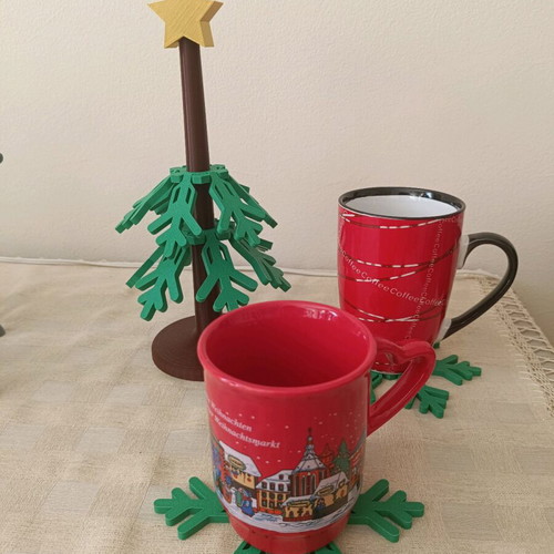 Christmas tree coaster for 4 glasses, new