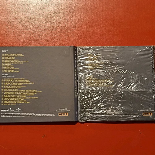 Amy Winehouse Frank and Back to Black albums like new, 2 CDs with bonus
