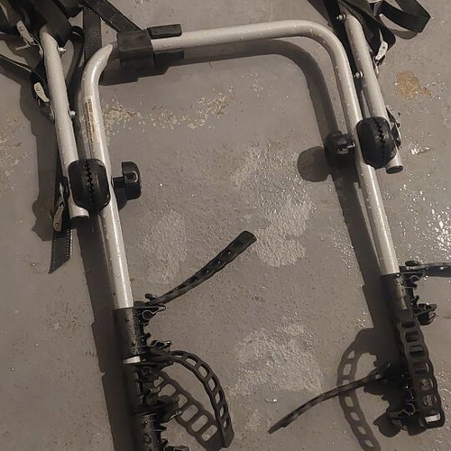 Menabo Mistral Bike Rack like new for cars