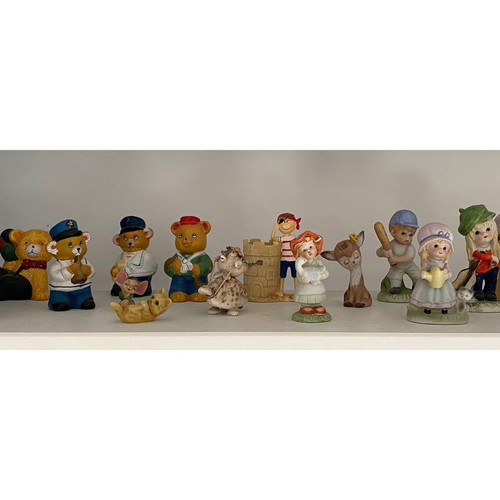 Ceramic decorations like new