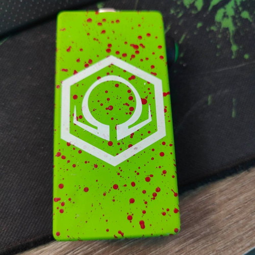 Hexohm V3 box mod used, updated version fluo green