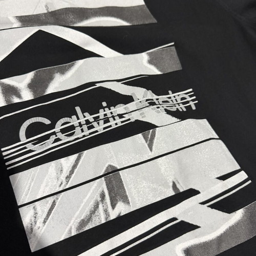 Calvin Klein black T-shirt used, fits XL and L