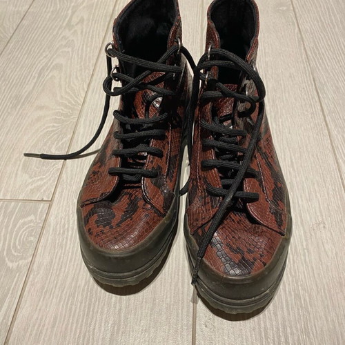 Superga leather ankle boots like new with snake pattern in burgundy and black