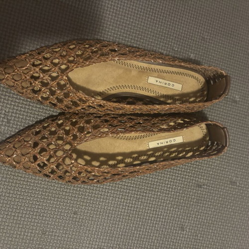 Corina ballerinas size 37 like new, brown