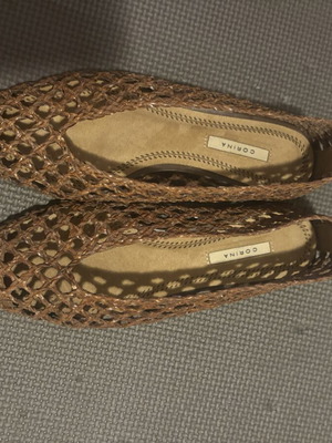 Corina ballerinas size 37 like new, brown