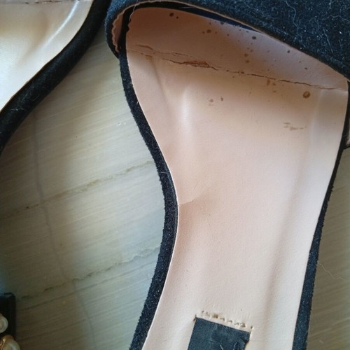 Sandals with Pearl Covered Heel like new, size 37, black velvet
