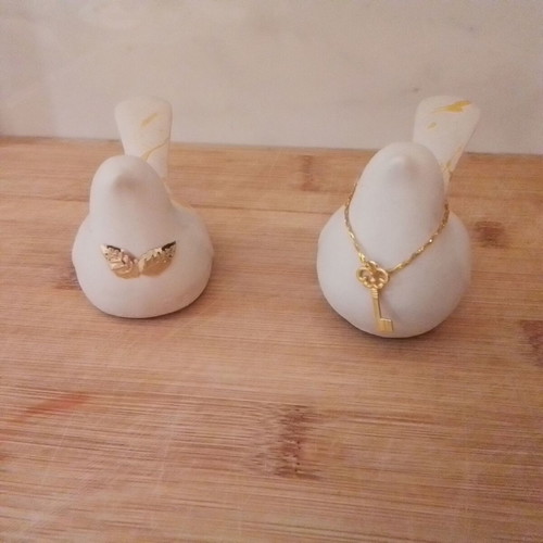 Plaster Birds New, Set of 2, 11cm with Gold Decorations