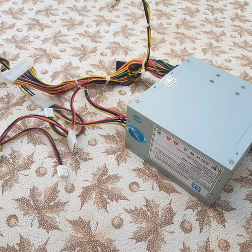 Τροφοδοτικό υπολογιστή 405 watt σαν καινούργιο