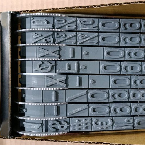 Numbering stamp 18 cm new with numbers up to 9 and symbols