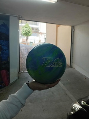 Bowling ball size 11 like new