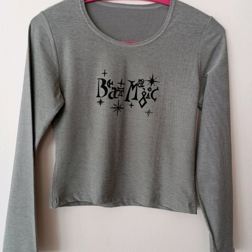 Grey top used with long sleeves in sizes S and M