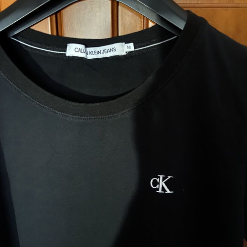 Calvin Klein women's t-shirt like new, size M