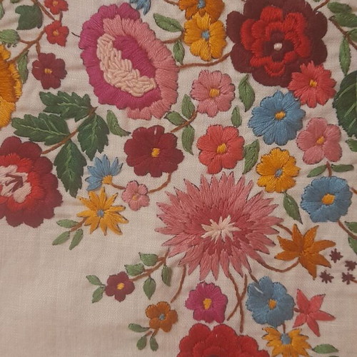 Handmade Semen table runner like new 100×40
