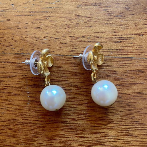 Anne Klein earrings new, white and gold