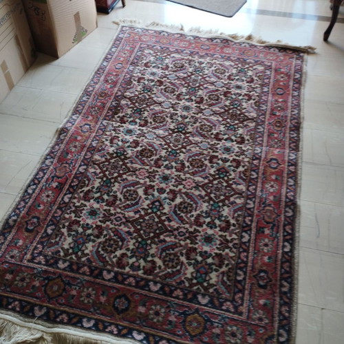 Rug like new 187 × 116 cm