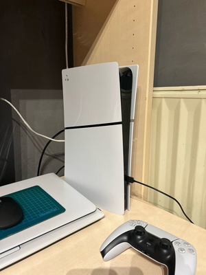 PlayStation 5 (PS5) σε άριστη κατάσταση με 500GB