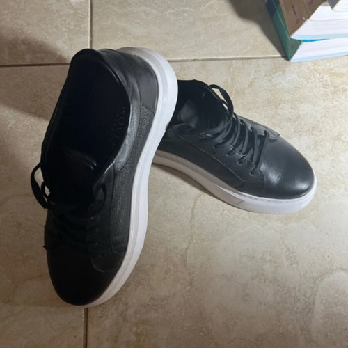 Roberto men's black casual shoes, never worn