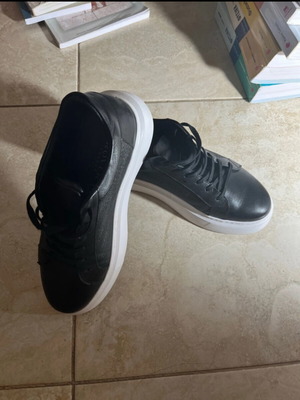Roberto men's black casual shoes, never worn