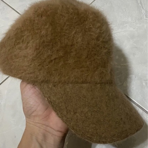 Fur hat like new, beige and brown
