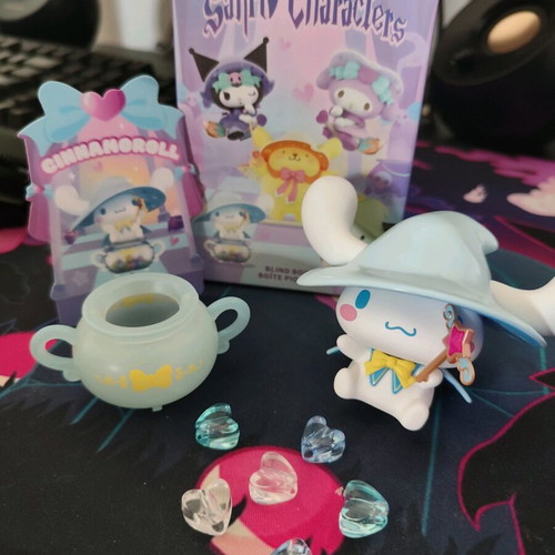 Sanrio Cinnamoroll mage figure brand new with box and card