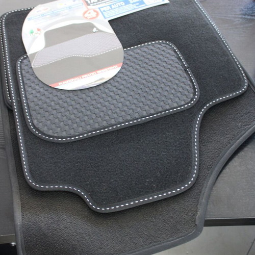 Ototop car mats black set of 4 new