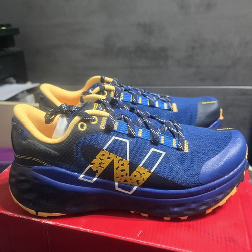 New Balance Fresh Foam X More v2 sneakers size 42.5, blue