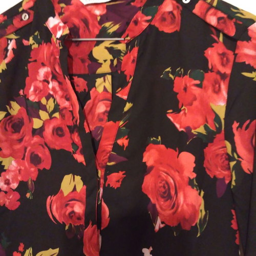 Floral women's shirt used, size M