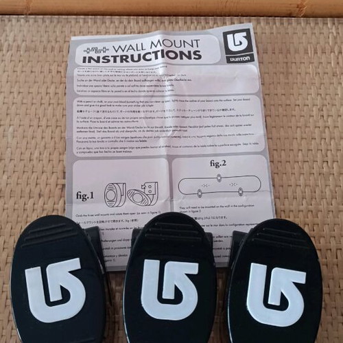 Burton snowboard wall mount brand new