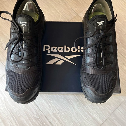 Reebok work shoes new, size 42, black