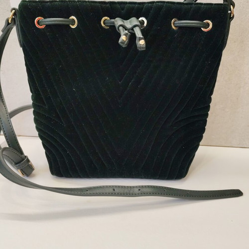 Sisley Velvet Chevron Bucket Bag emerald green, new