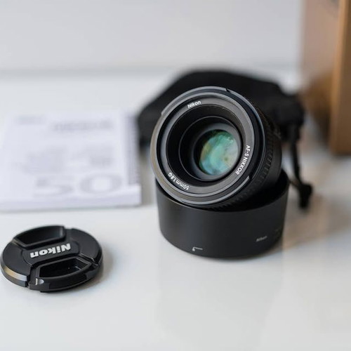 Nikon AF-S Nikkor 50mm f/1.8G lens like new, full frame compatible