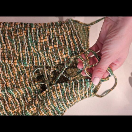 House short dress like new, size L with elasticity, green and orange