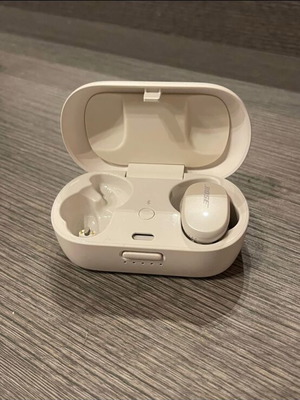 Bose QuietComfort in-ear Bluetooth earbud with charging case