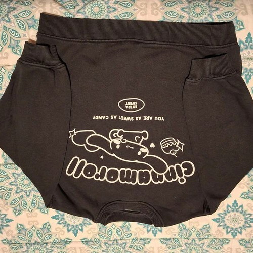 Cinnamoroll kids sweatshirt Zara like new, black, age 8-9