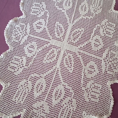 Set of 3 handmade crochet doilies 60x40 cm