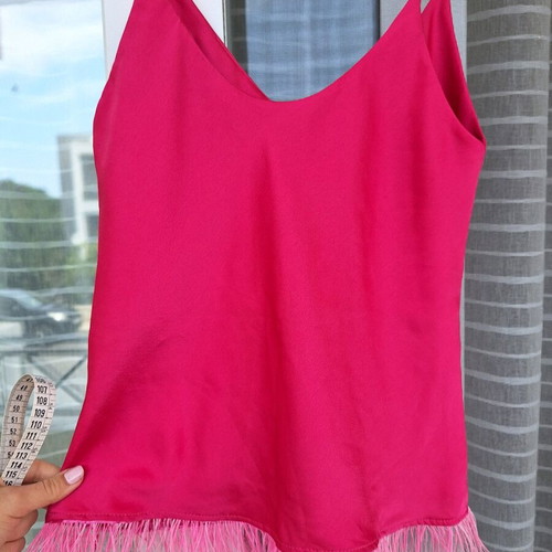 Satin fuchsia camisole like new with pink feathers
