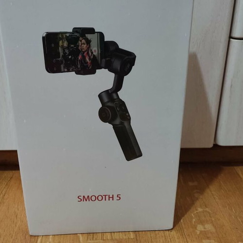 Zhiyun Smooth 5 Gimbal with 3-Axis Stabilizer and 25-Hour Battery Black