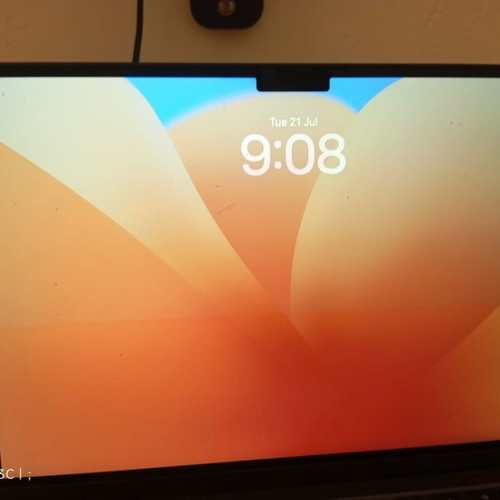 MacBook Air M2 13.6" 16GB 256GB SSD used with screen issue, 90% battery health